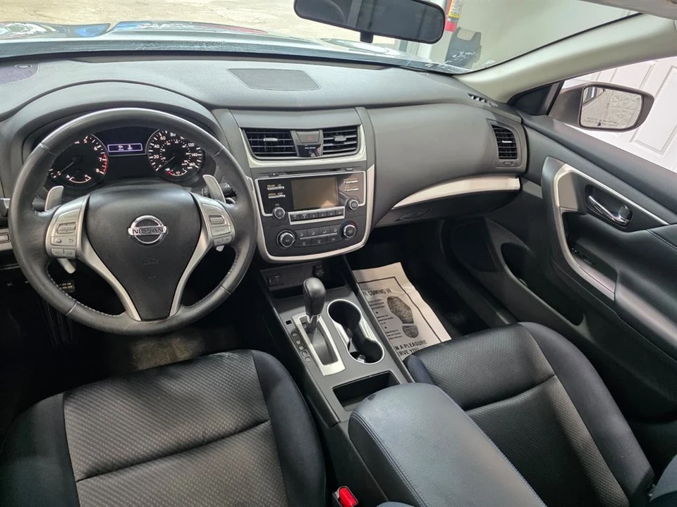 2017 Nissan Altima 5th Gen - Image 17 of 21