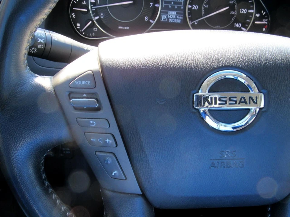 2017 Nissan Armada - Image 17 of 21