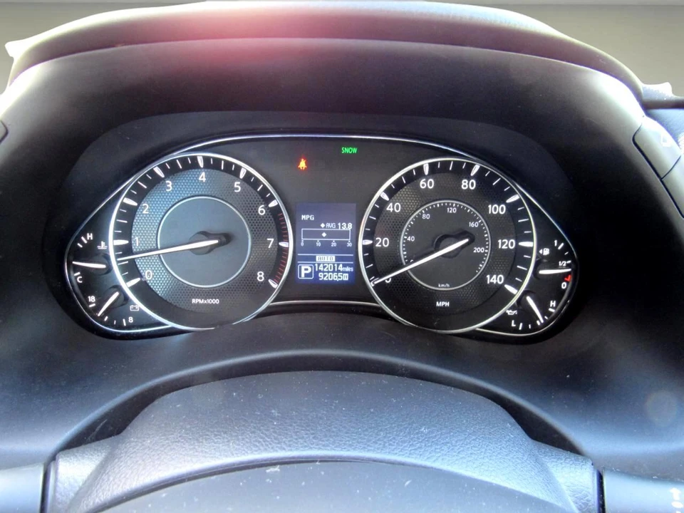 2017 Nissan Armada - Image 16 of 21