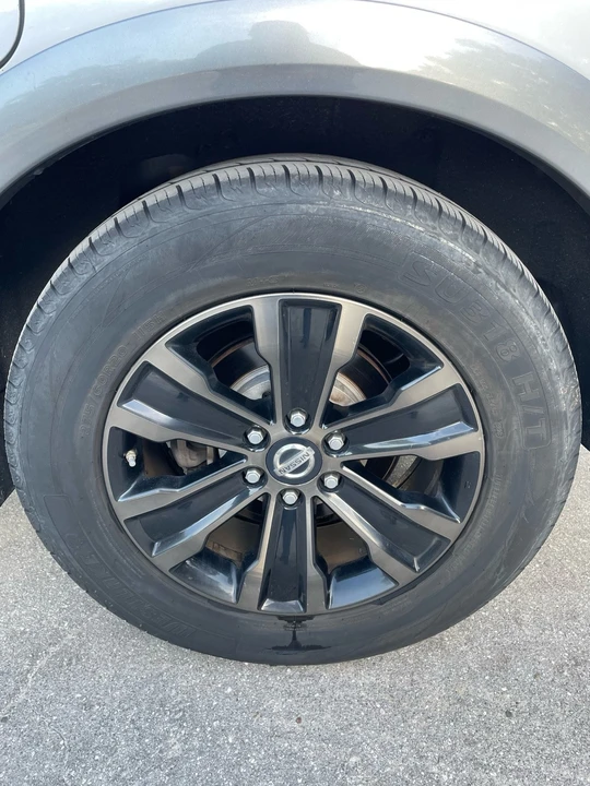 2017 Nissan Armada - Image 16 of 21