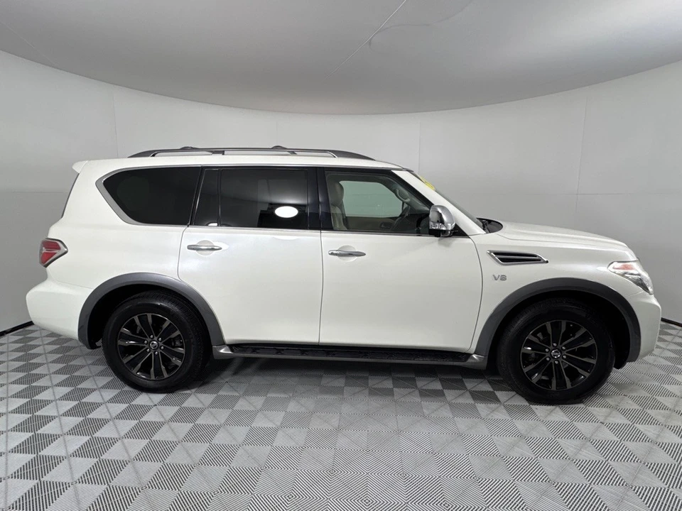 2017 Nissan Armada - Image 4 of 12