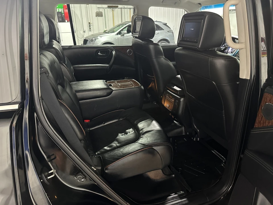 2017 Nissan Armada - Image 9 of 21