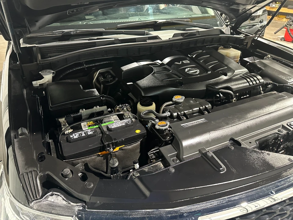 2017 Nissan Armada - Image 18 of 21