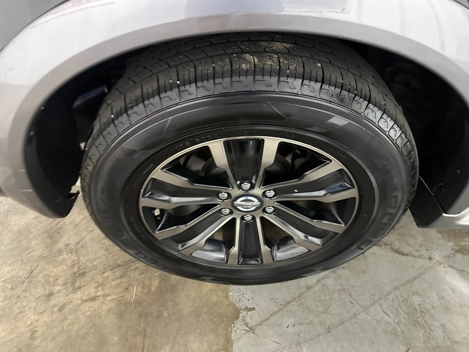 2017 Nissan Armada - Image 7 of 21
