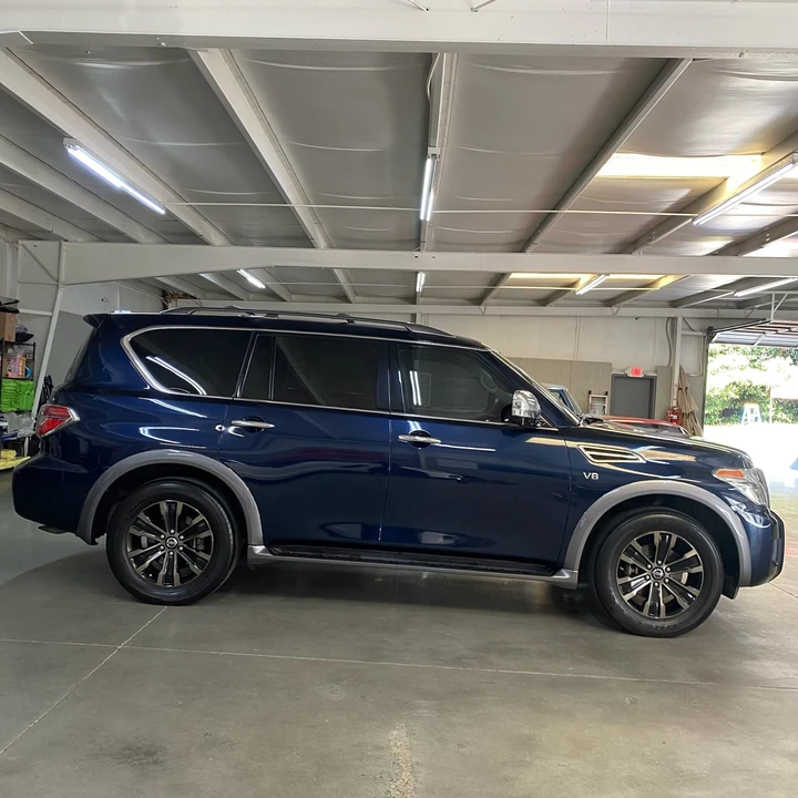 2017 Nissan Armada - Image 5 of 10