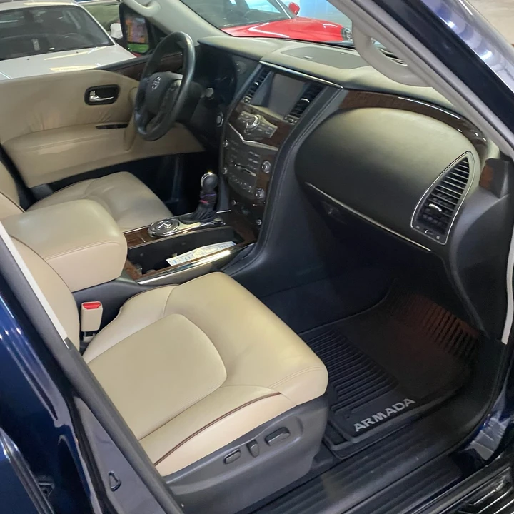 2017 Nissan Armada - Image 6 of 10