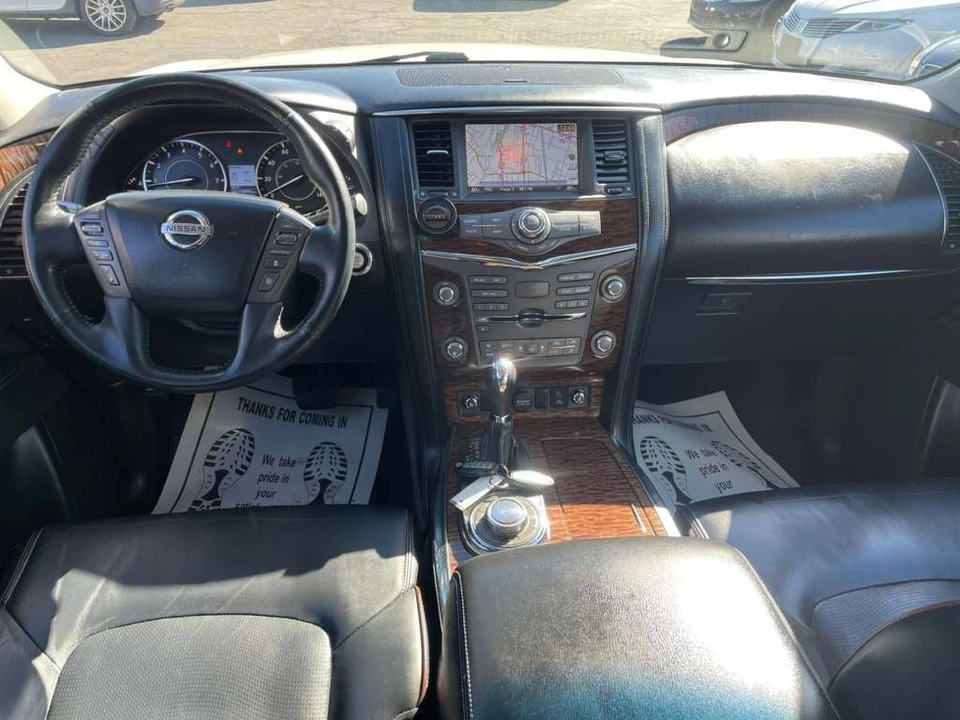 2017 Nissan Armada - Image 10 of 17
