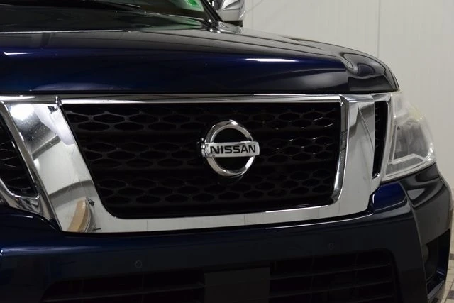 2017 Nissan Armada - Image 11 of 12