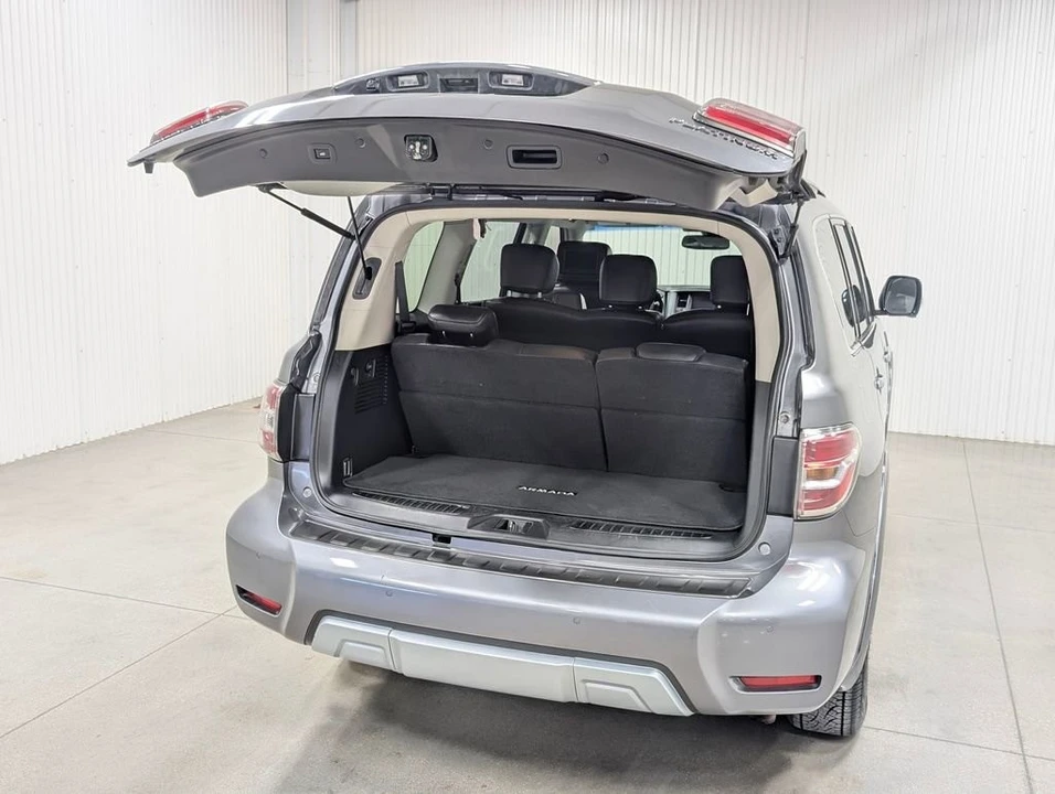 2017 Nissan Armada - Image 8 of 12