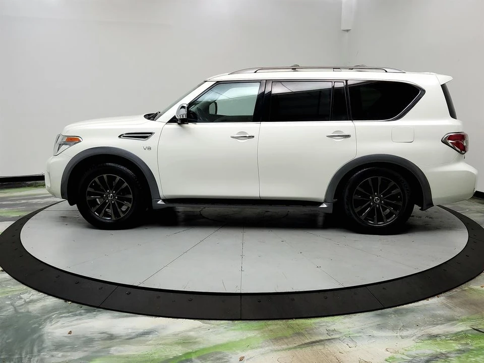 2017 Nissan Armada - Image 8 of 21
