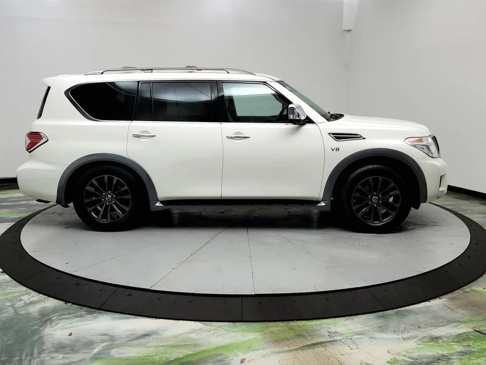 2017 Nissan Armada - Image 4 of 21