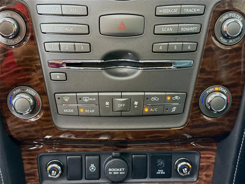 2017 Nissan Armada - Image 16 of 21
