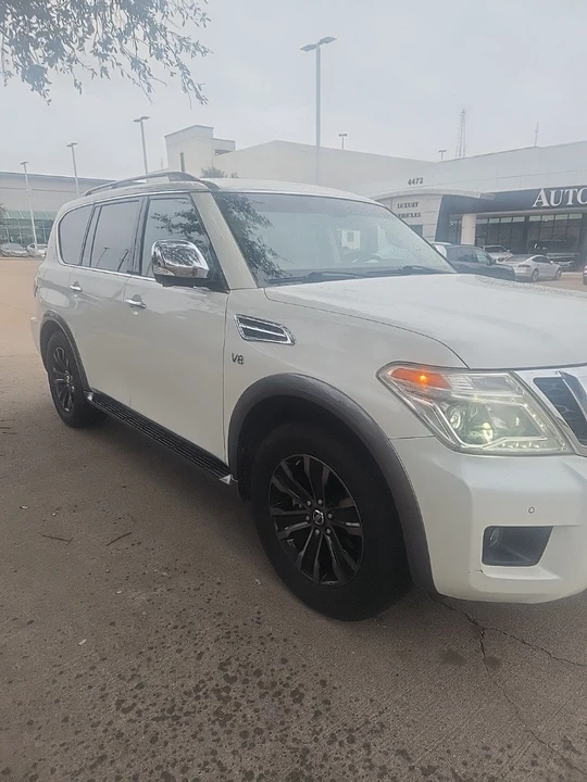 2017 Nissan Armada - Image 10 of 12