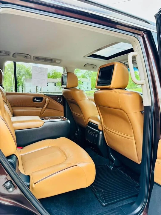 2017 Nissan Armada - Image 13 of 20
