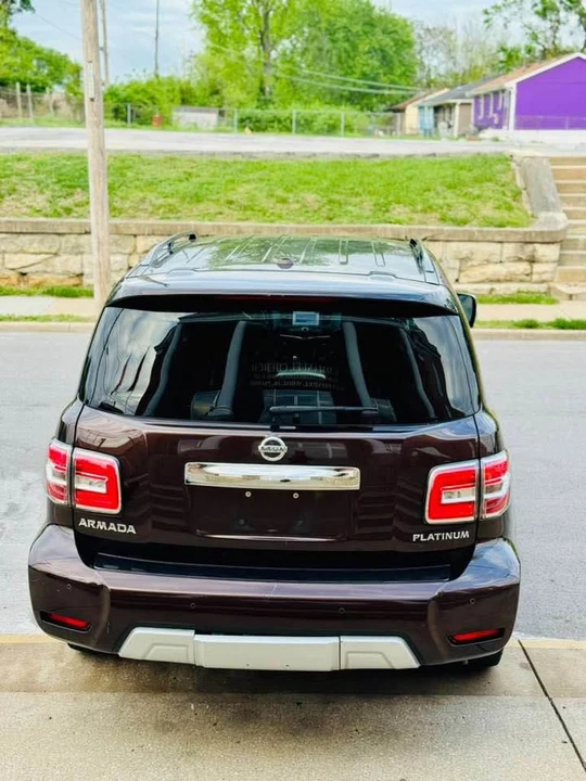 2017 Nissan Armada - Image 10 of 20