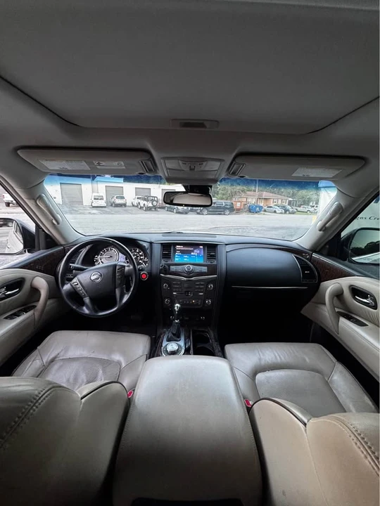 2017 Nissan Armada - Image 5 of 10