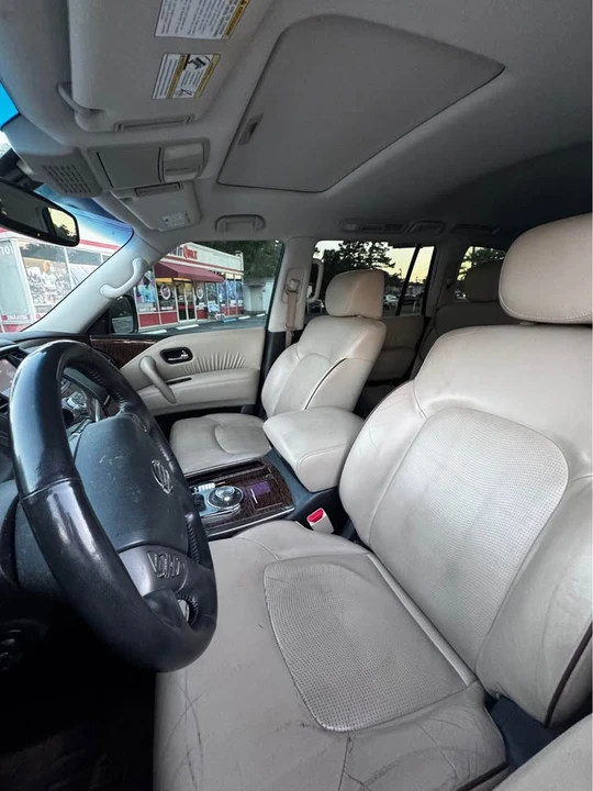 2017 Nissan Armada - Image 8 of 10