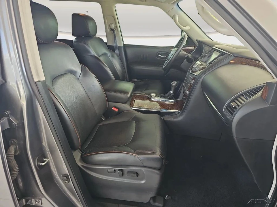 2017 Nissan Armada - Image 19 of 21