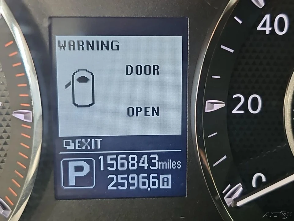 2017 Nissan Armada - Image 11 of 21