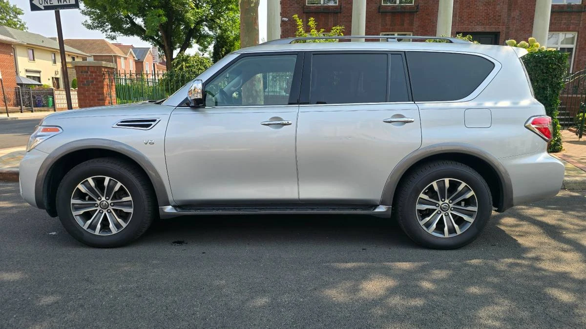 2017 Nissan Armada - Image 19 of 19