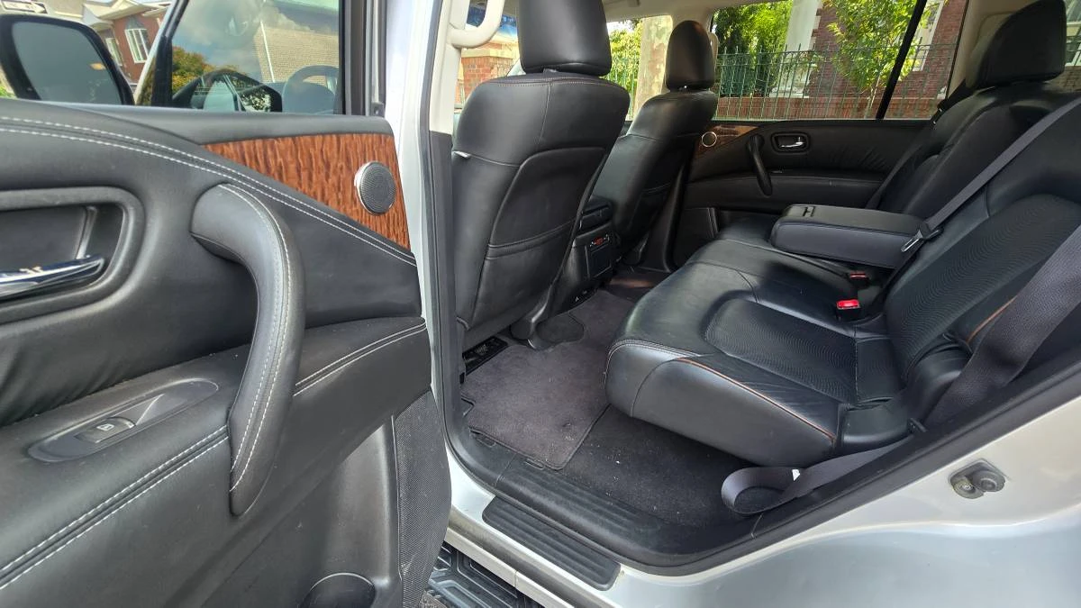 2017 Nissan Armada - Image 10 of 19