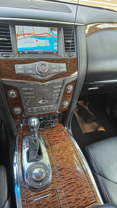 2017 Nissan Armada - Image 17 of 19