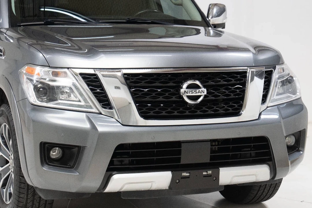 2017 Nissan Armada - Image 9 of 12