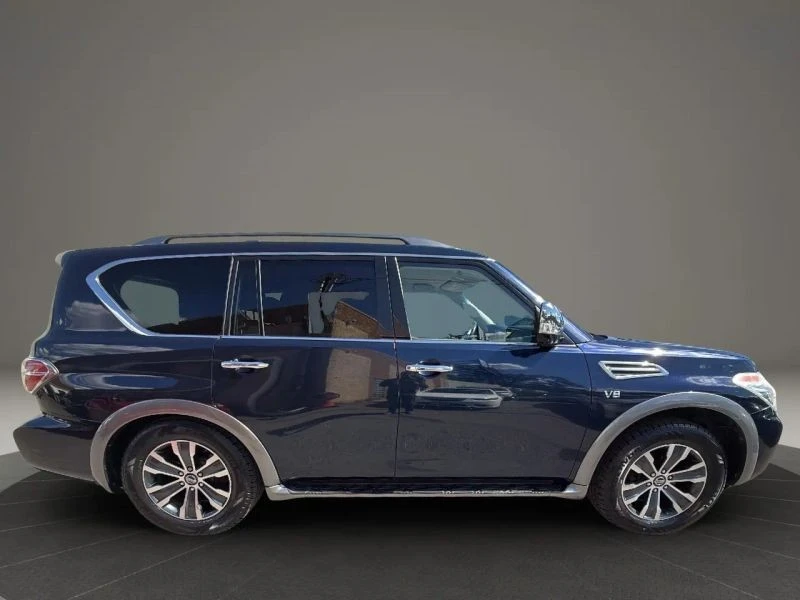 2017 Nissan Armada - Image 4 of 12