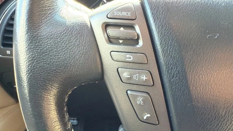 2017 Nissan Armada - Image 12 of 12