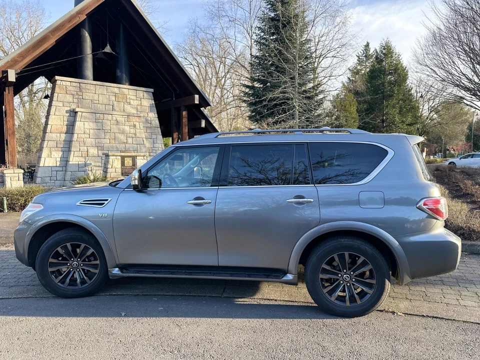 2017 Nissan Armada - Image 8 of 21