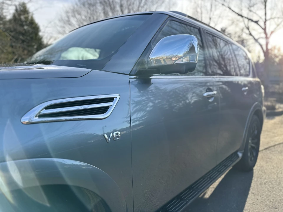 2017 Nissan Armada - Image 10 of 21