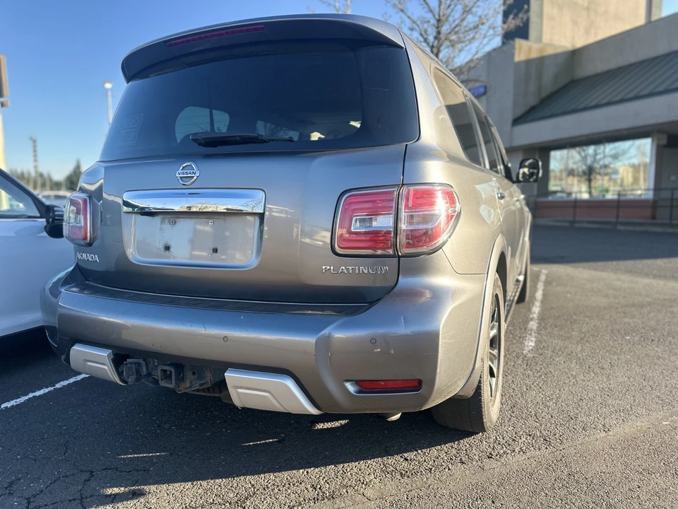 2017 Nissan Armada - Image 11 of 21