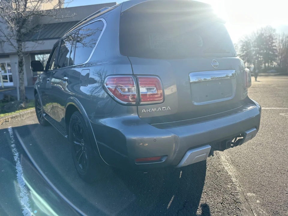 2017 Nissan Armada - Image 13 of 21