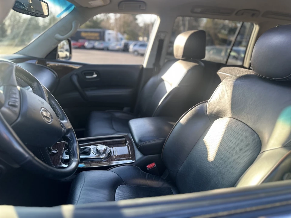 2017 Nissan Armada - Image 20 of 21