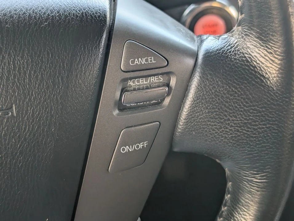2017 Nissan Armada - Image 14 of 26