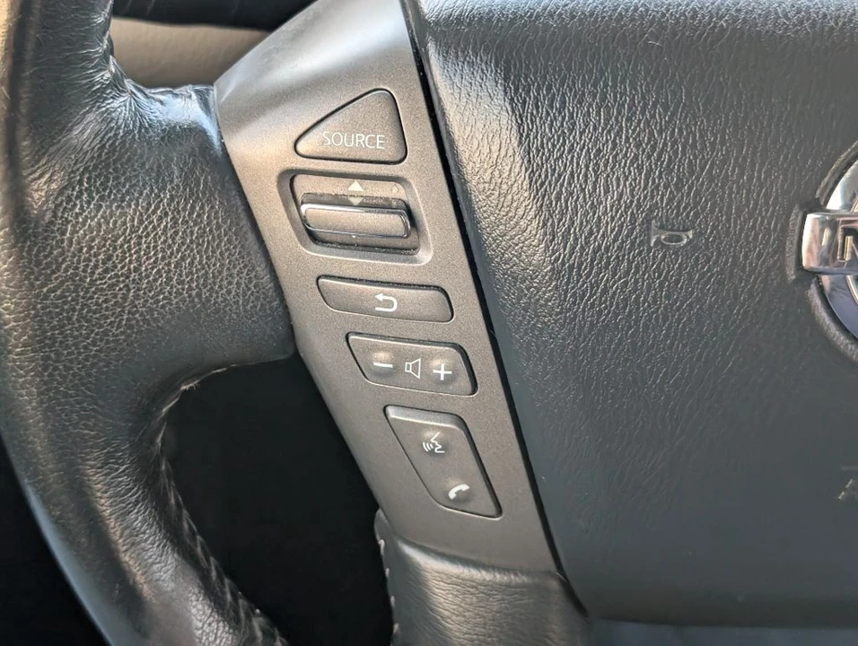 2017 Nissan Armada - Image 13 of 26