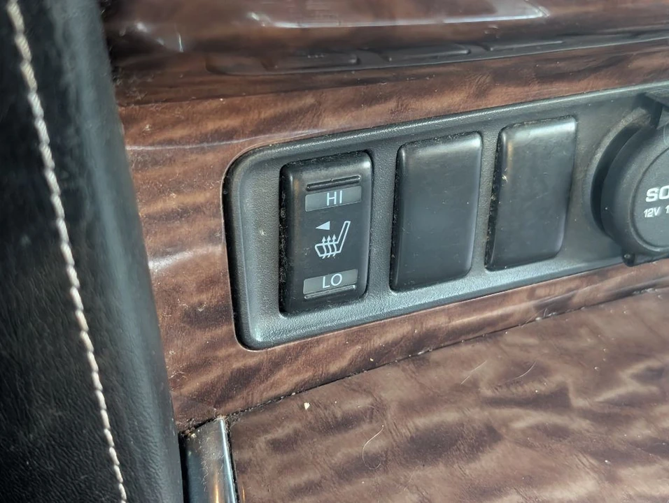 2017 Nissan Armada - Image 23 of 26