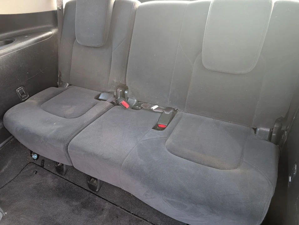 2017 Nissan Armada - Image 10 of 26