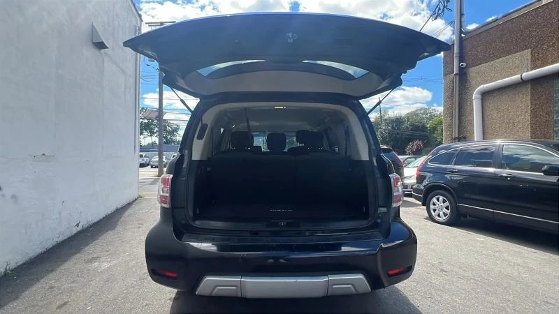 2017 Nissan Armada - Image 9 of 12