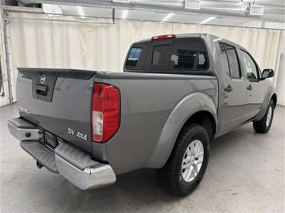 2017 Nissan Frontier 2nd Gen - Image 5 of 15