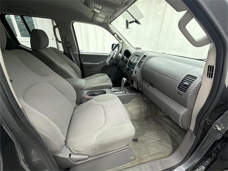 2017 Nissan Frontier 2nd Gen - Image 13 of 15