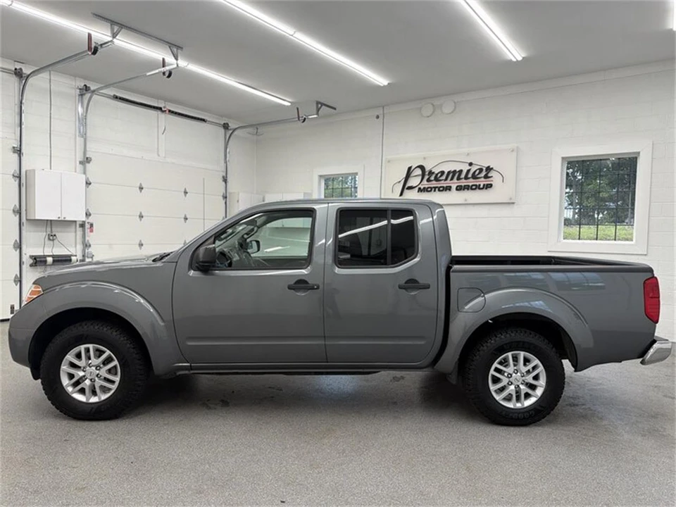 2017 Nissan Frontier 2nd Gen - Image 8 of 15