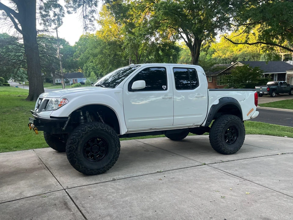 2017 Nissan Frontier 2nd Gen - Image 13 of 31