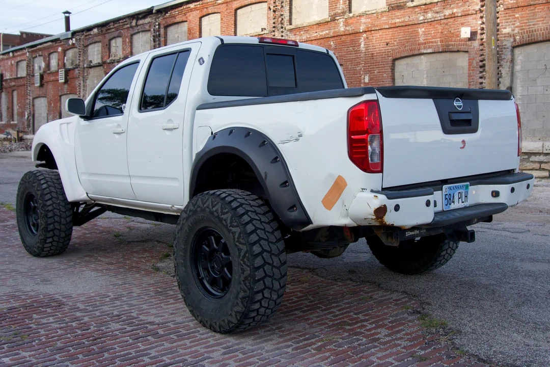 2017 Nissan Frontier 2nd Gen - Image 4 of 31