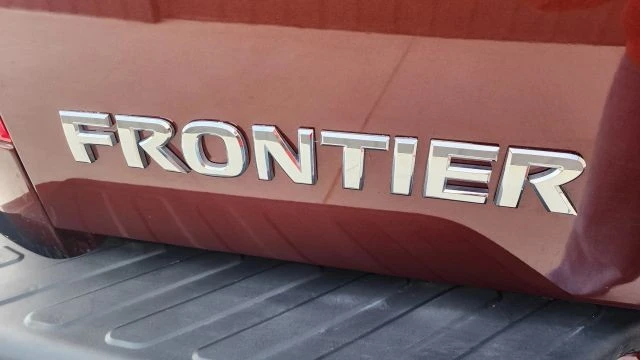 2017 Nissan Frontier 2nd Gen - Image 14 of 21