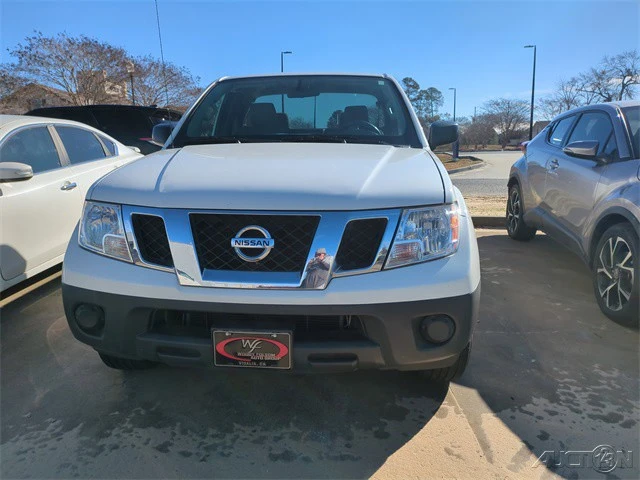 2017 Nissan Frontier 2nd Gen - Image 2 of 2