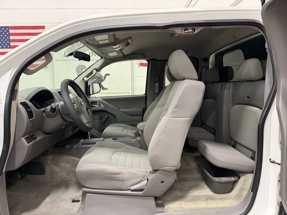 2017 Nissan Frontier 2nd Gen - Image 5 of 12