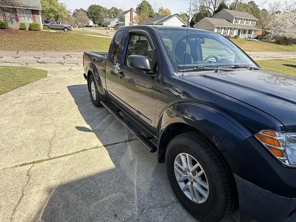 2017 Nissan Frontier 2nd Gen - Image 2 of 13