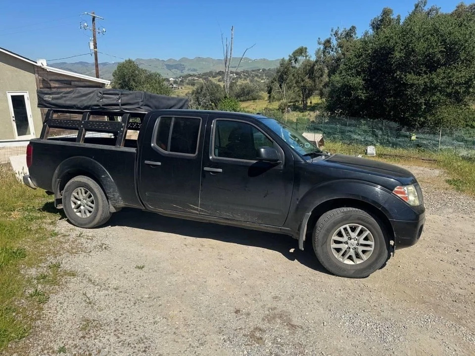2017 Nissan Frontier 2nd Gen - Image 2 of 12