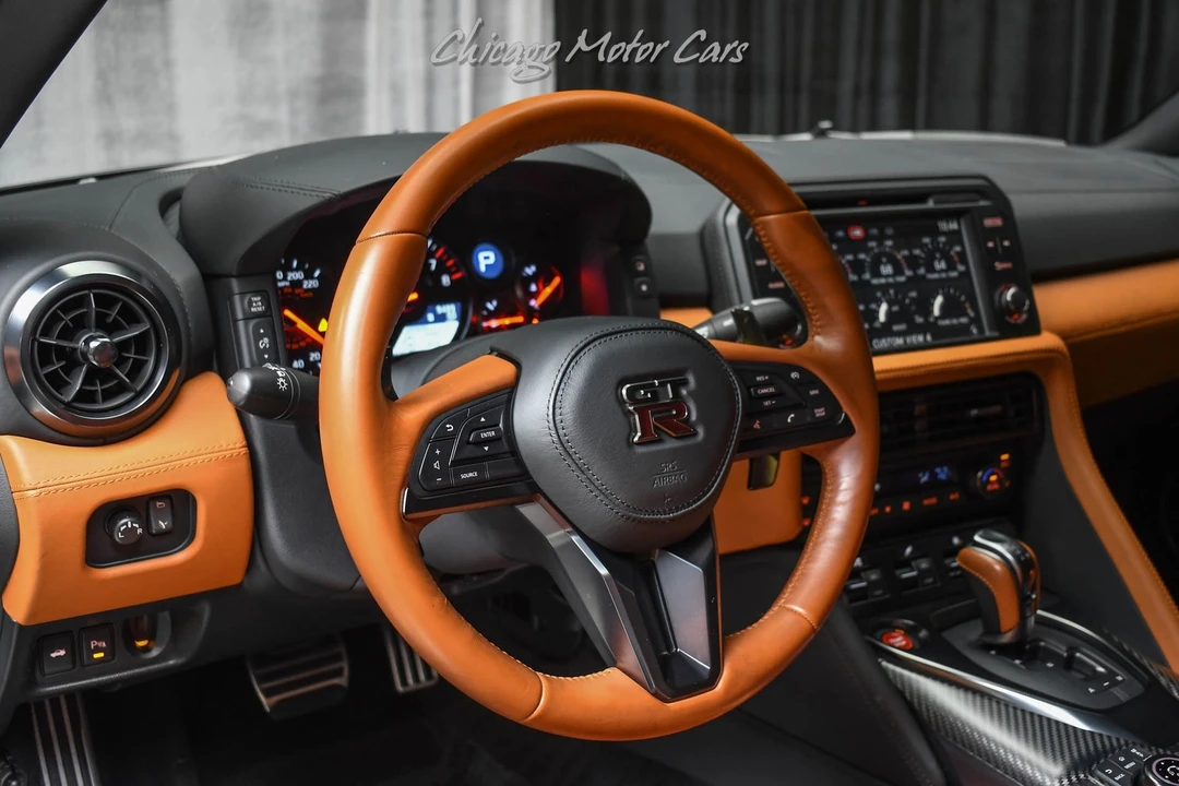 2017 Nissan R35 GT-R Premium - Image 9 of 31